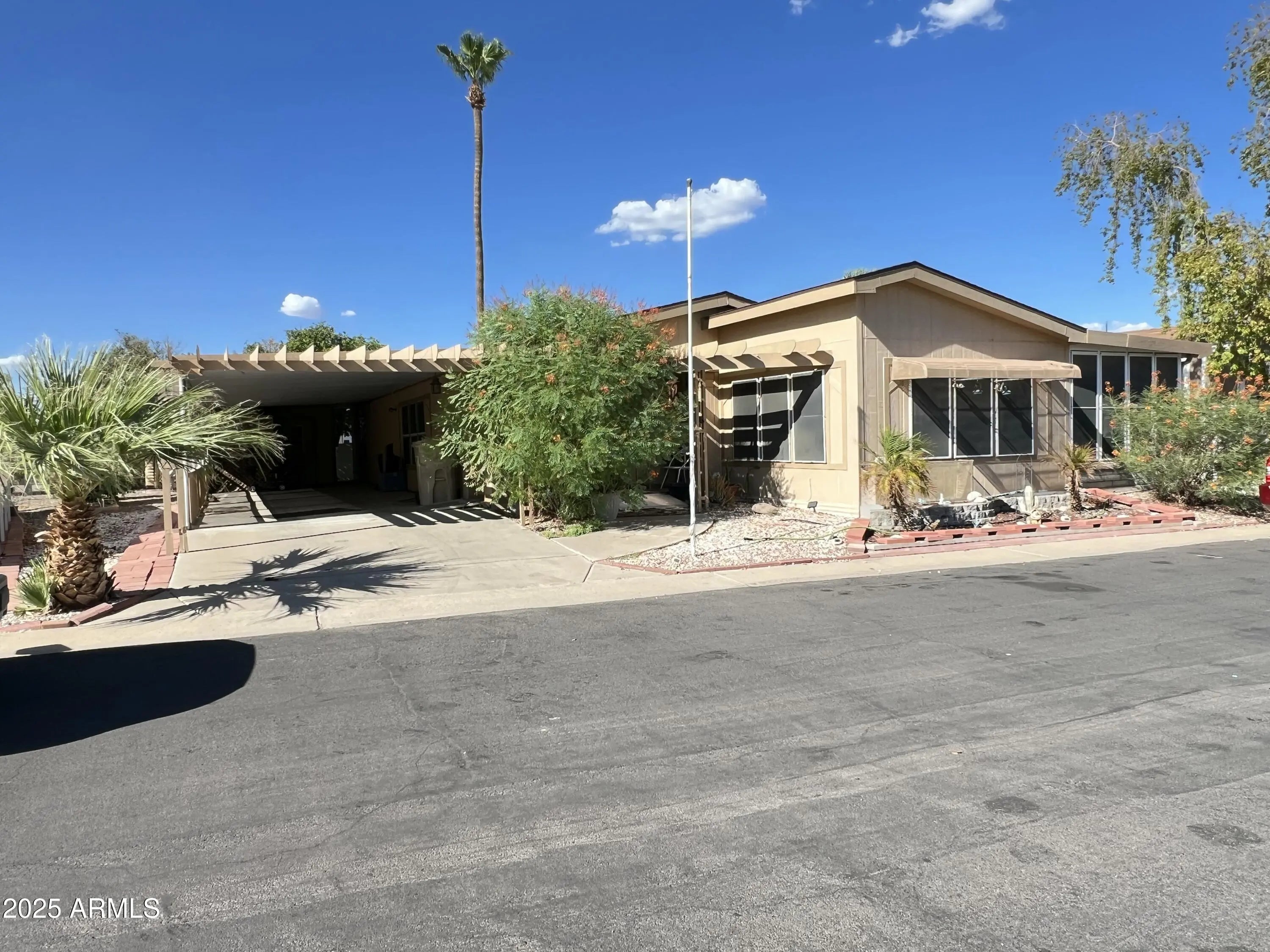 Photo of Listing #6919180