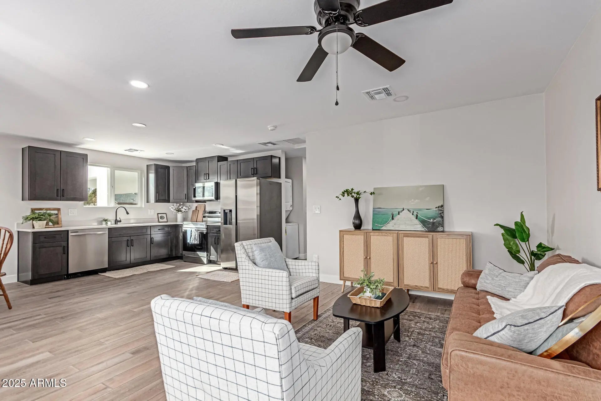 Photo of Listing #6918672