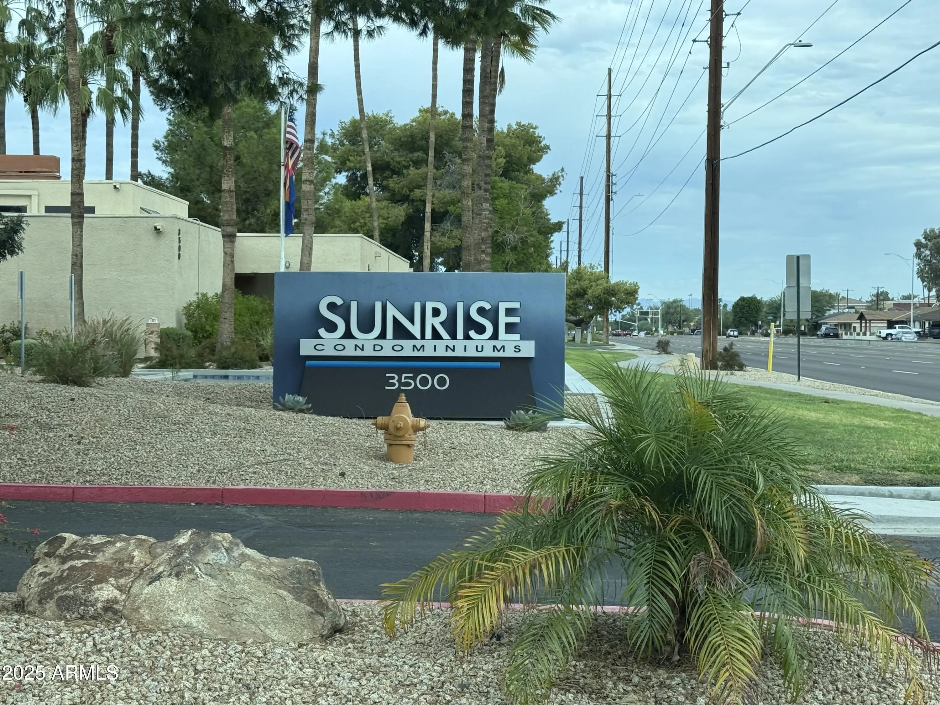 Photo of Listing #6919771