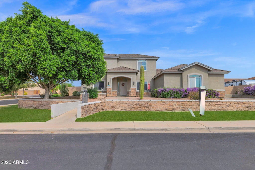 7114 E Grandview Street, Mesa