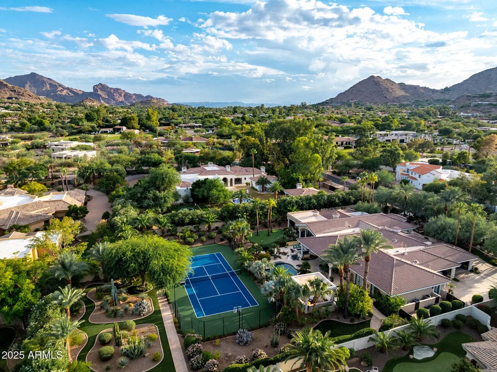 8305 N 50th Street, Paradise Valley