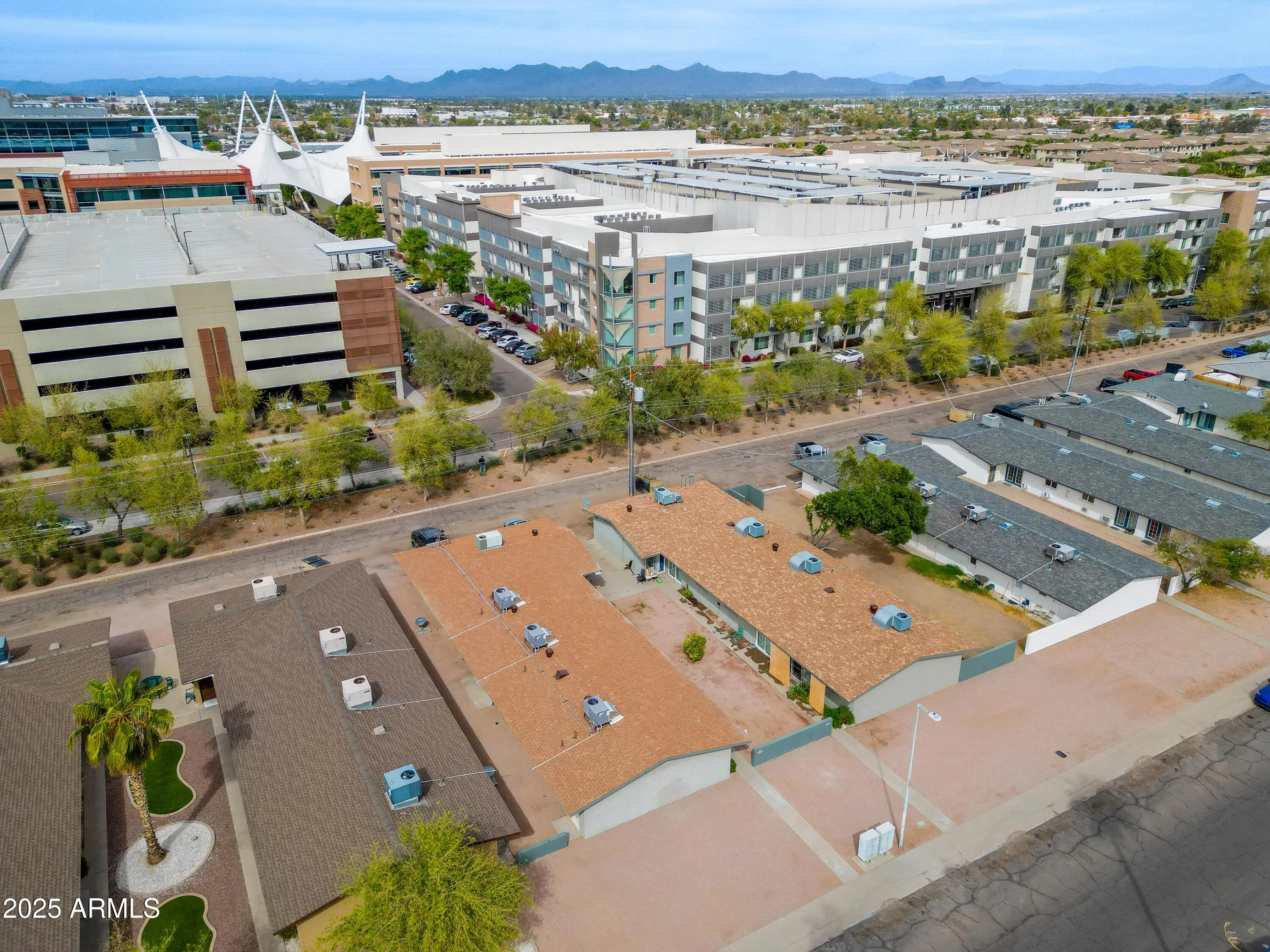 Photo of Listing #6918785