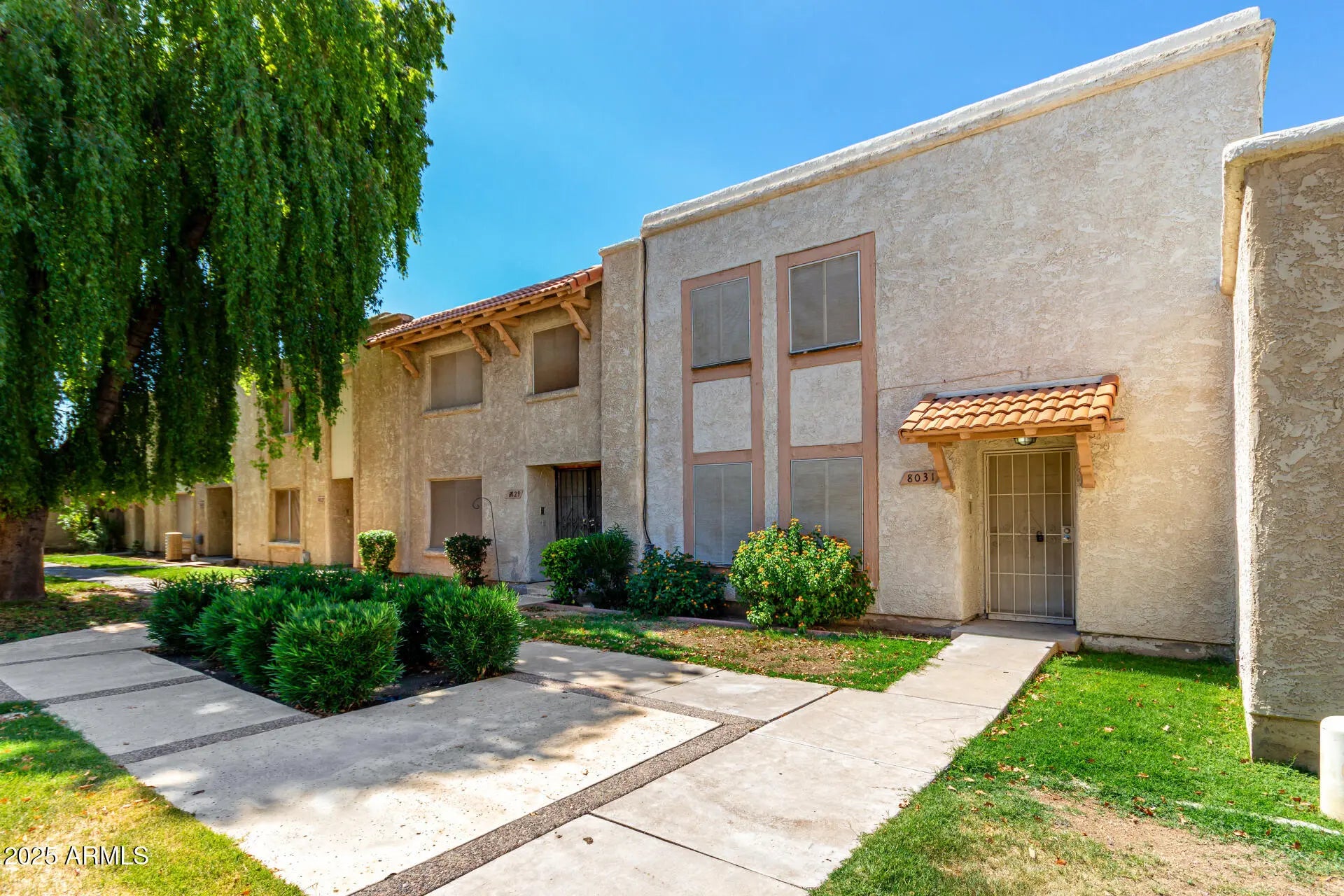 Photo of Listing #6918907