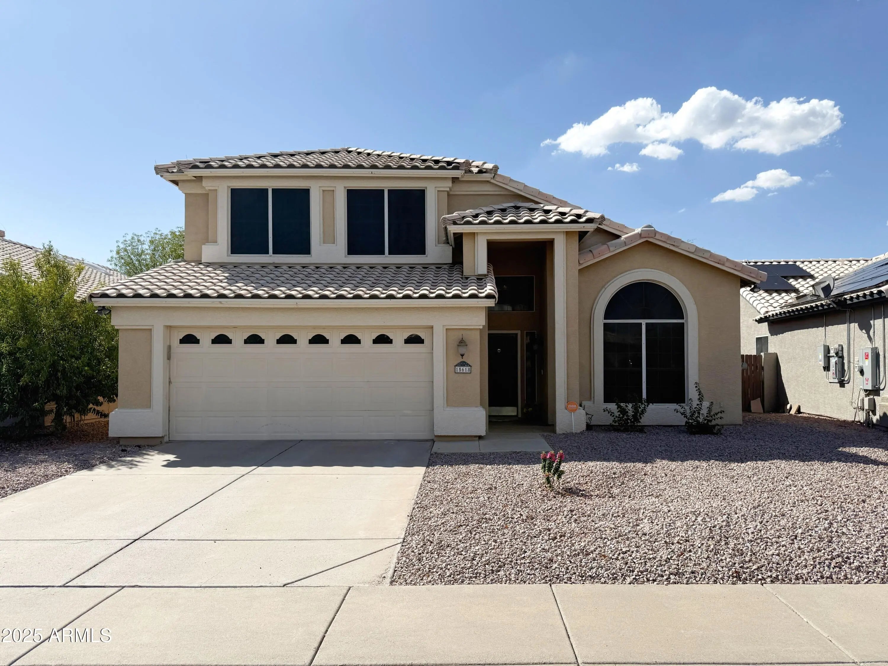 Photo of Listing #6918882