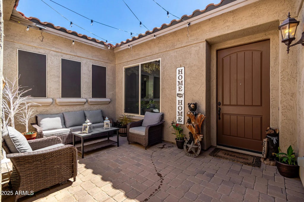18495 W Paradise Lane, Surprise