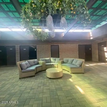 Photo of Listing #6919052