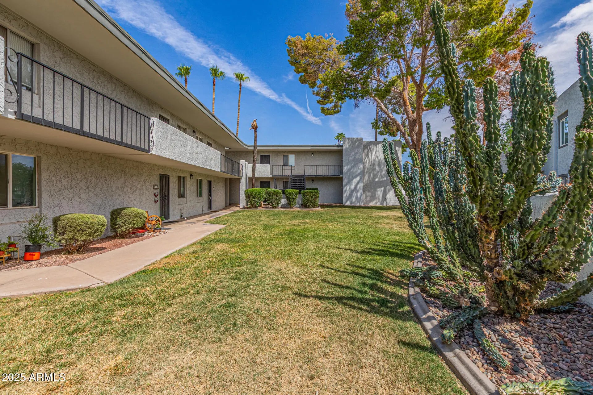 Photo of Listing #6921619