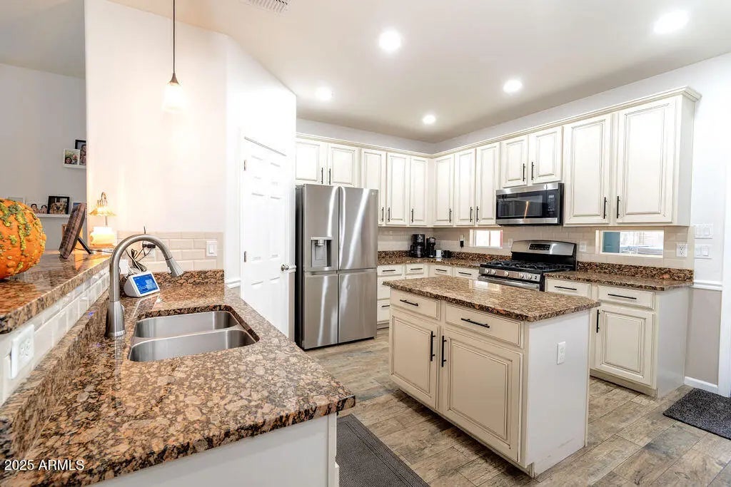 7511 E Osage Avenue, Mesa