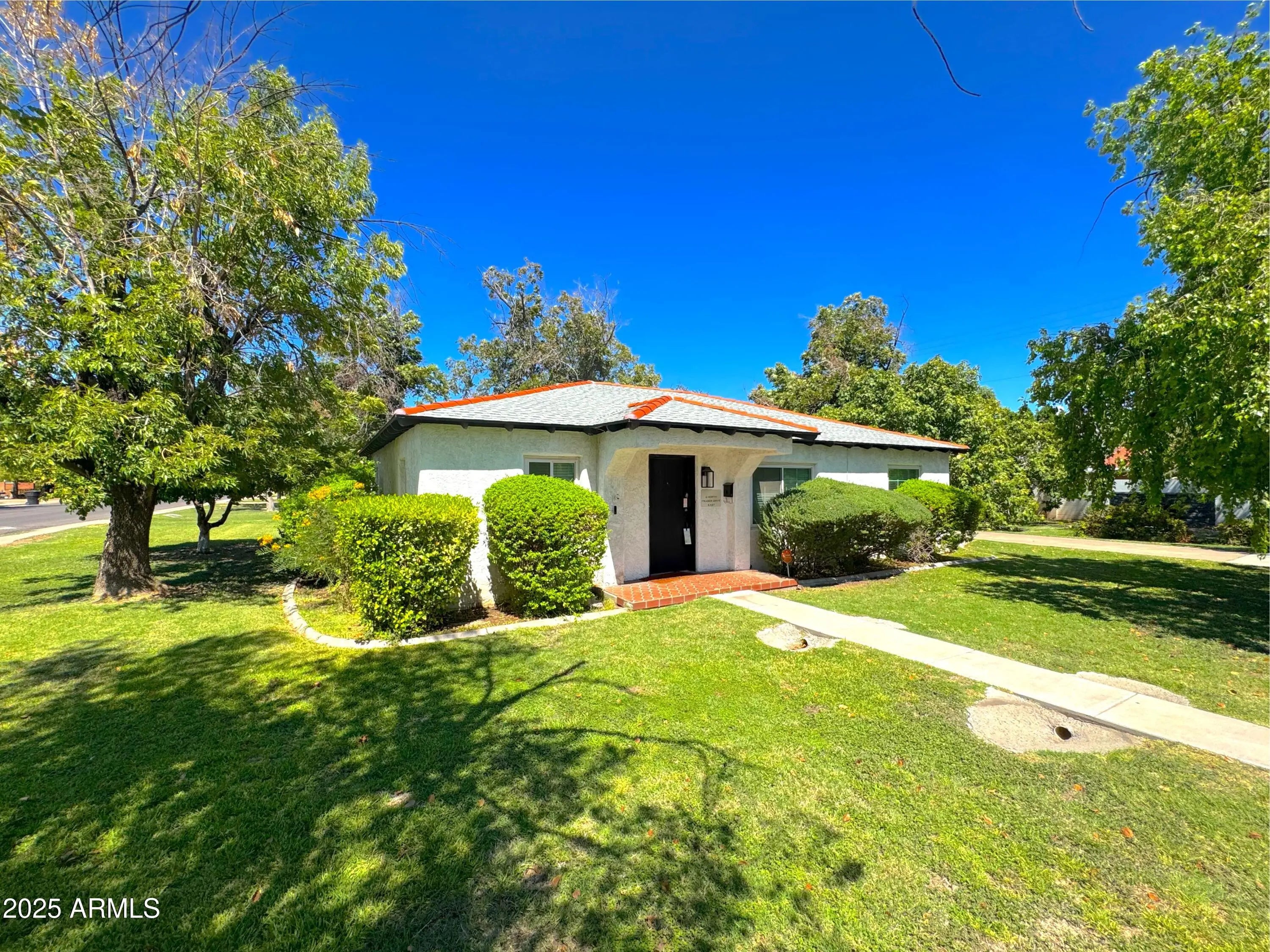 Photo of Listing #6919324