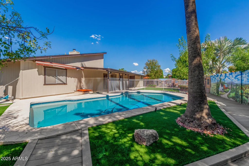 419 E Ingram Street, Mesa
