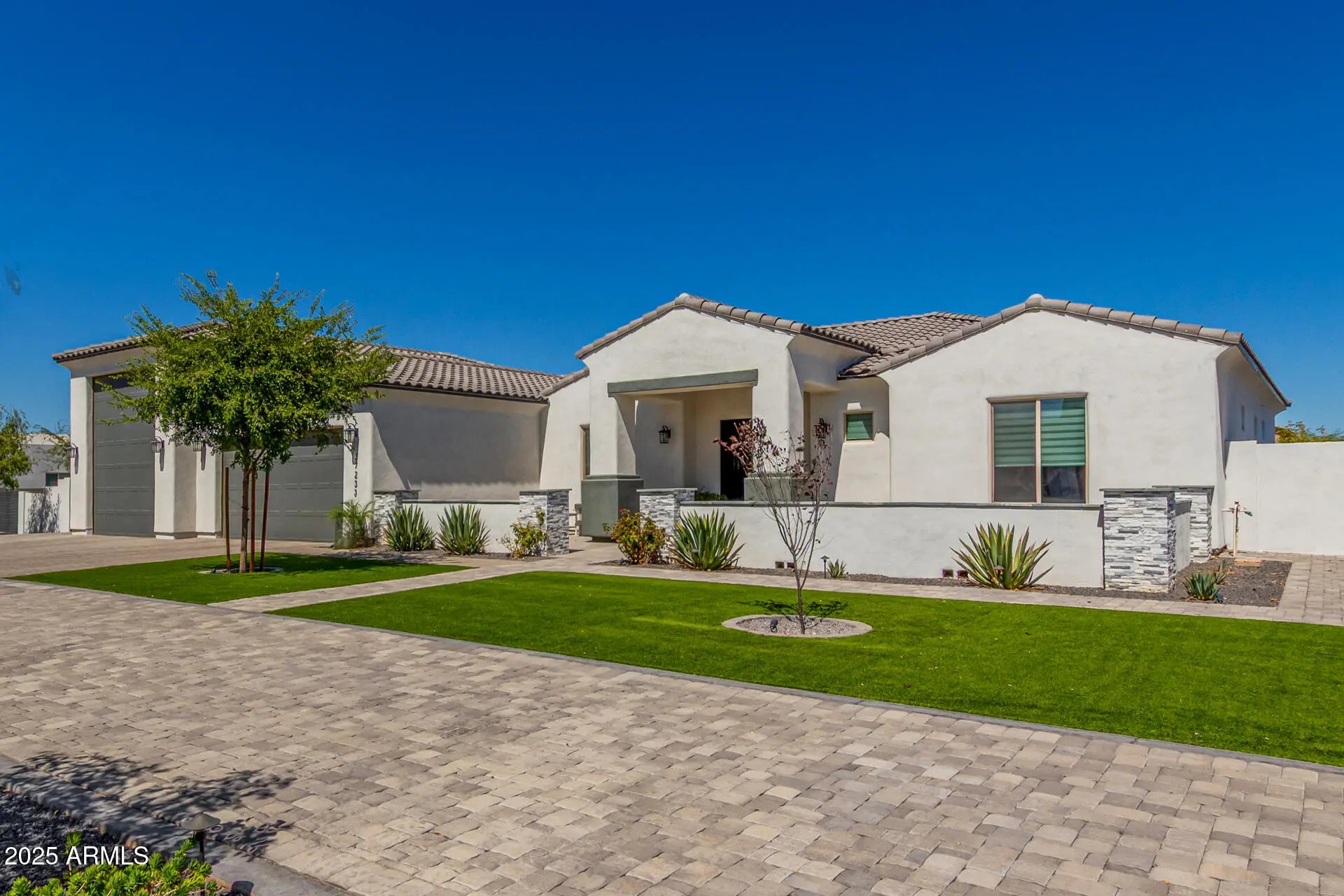 Photo of Listing #6920013