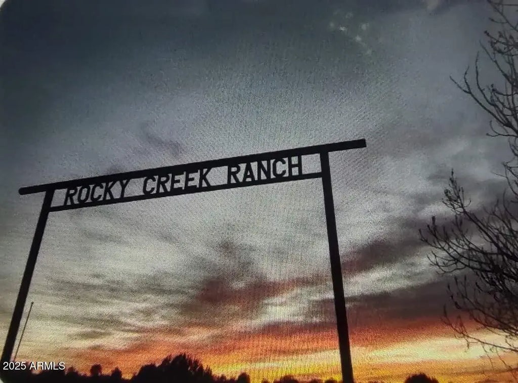 155 W Ludlam Lane, Ash Fork