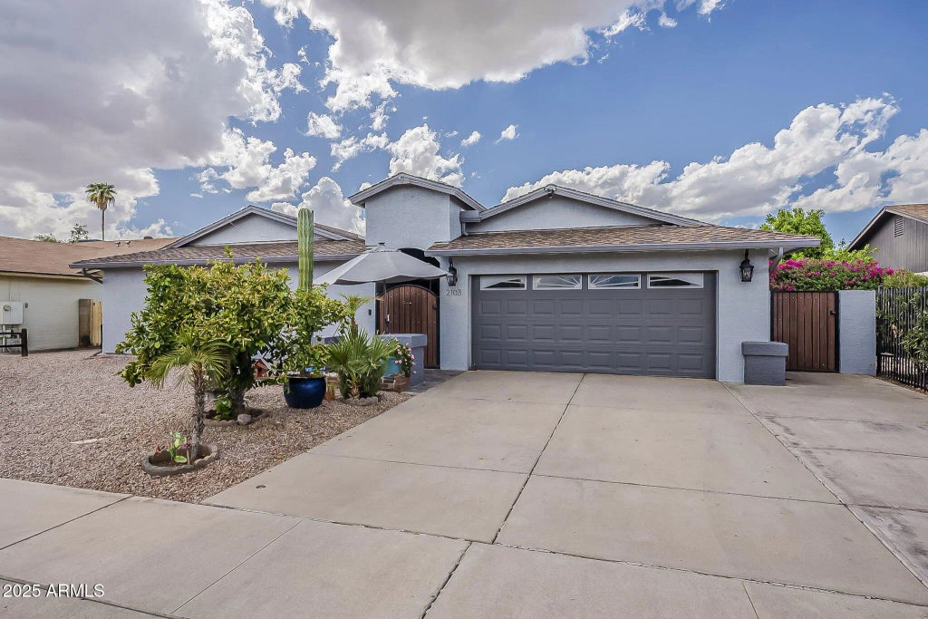 2103 W Palomino Drive, Chandler