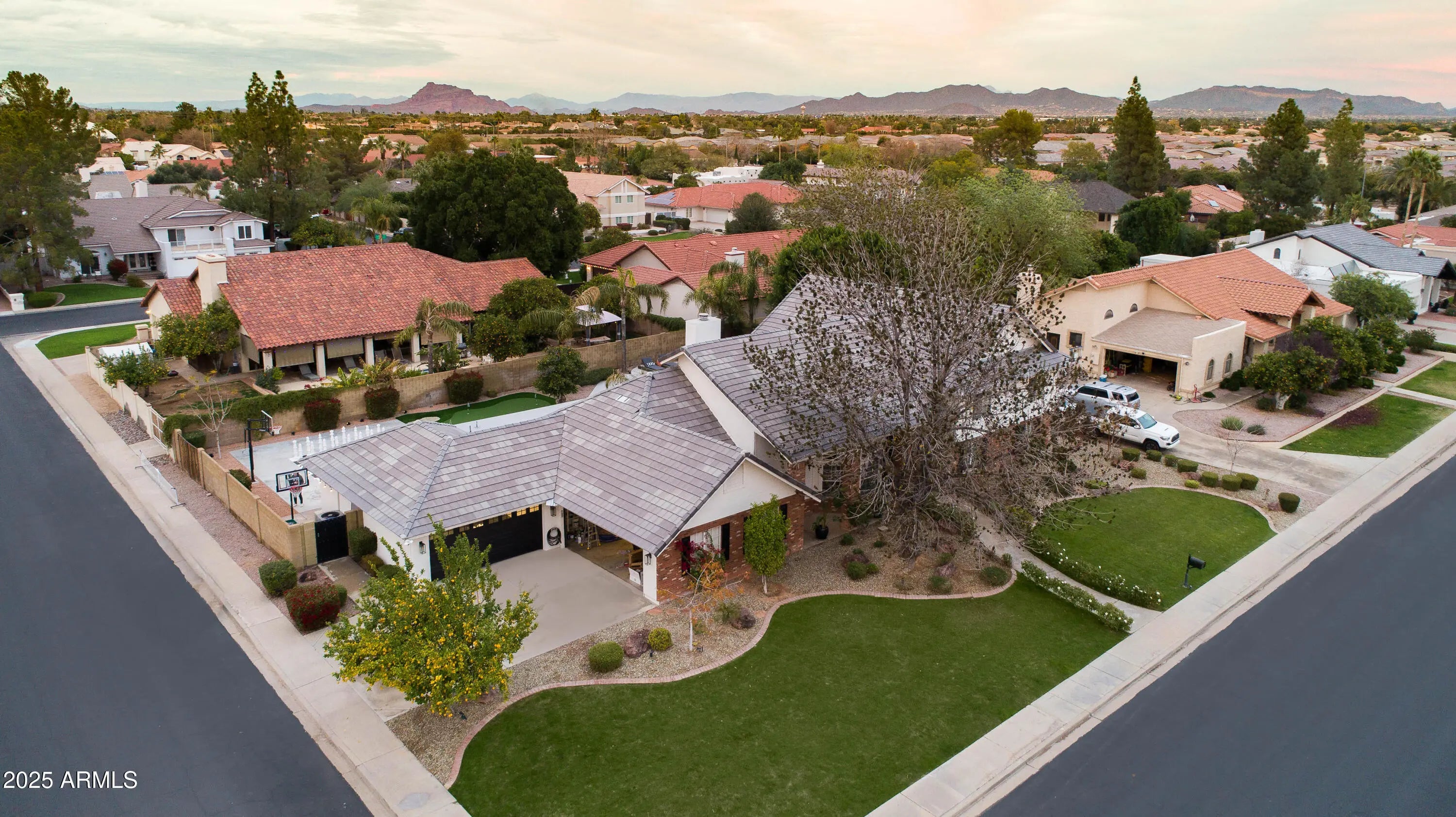 Photo of Listing #6923952