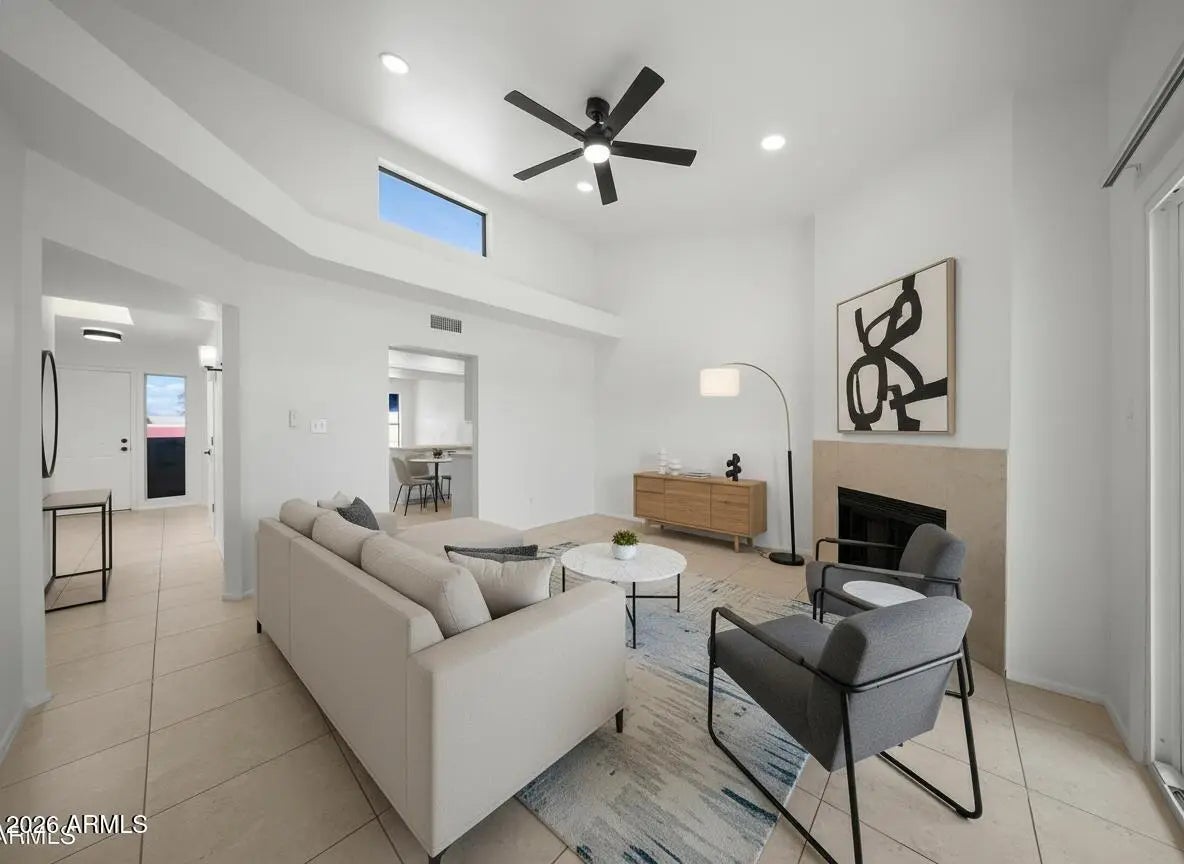 Photo of Listing #6919636