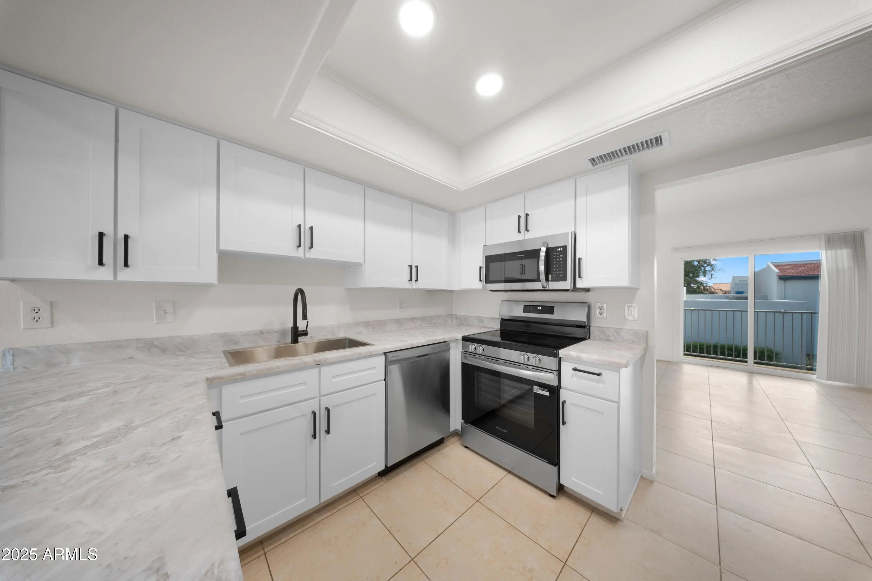 Photo of Listing #6919636