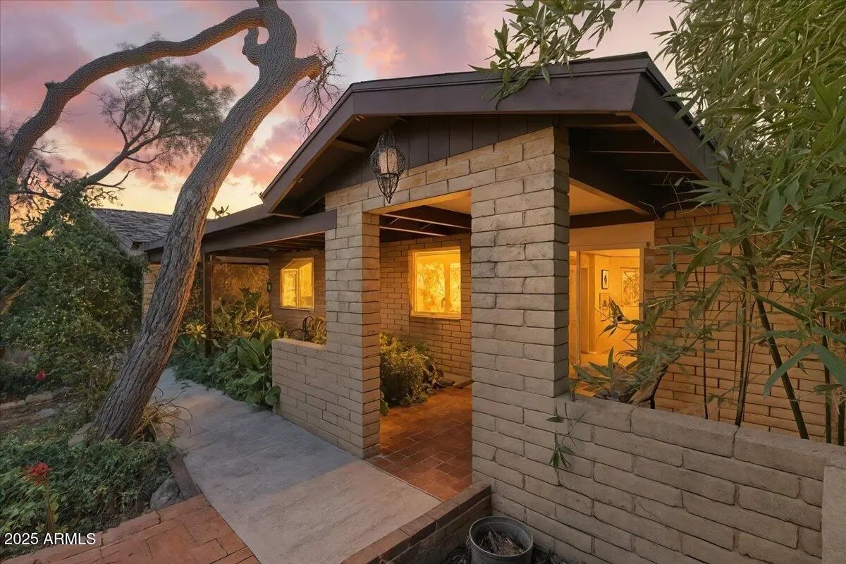 Photo of Listing #6926943