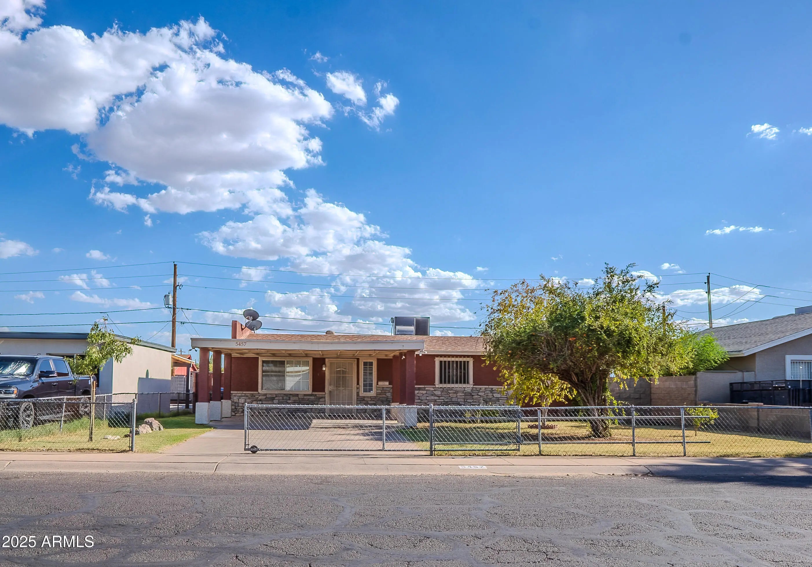 Photo of Listing #6919696