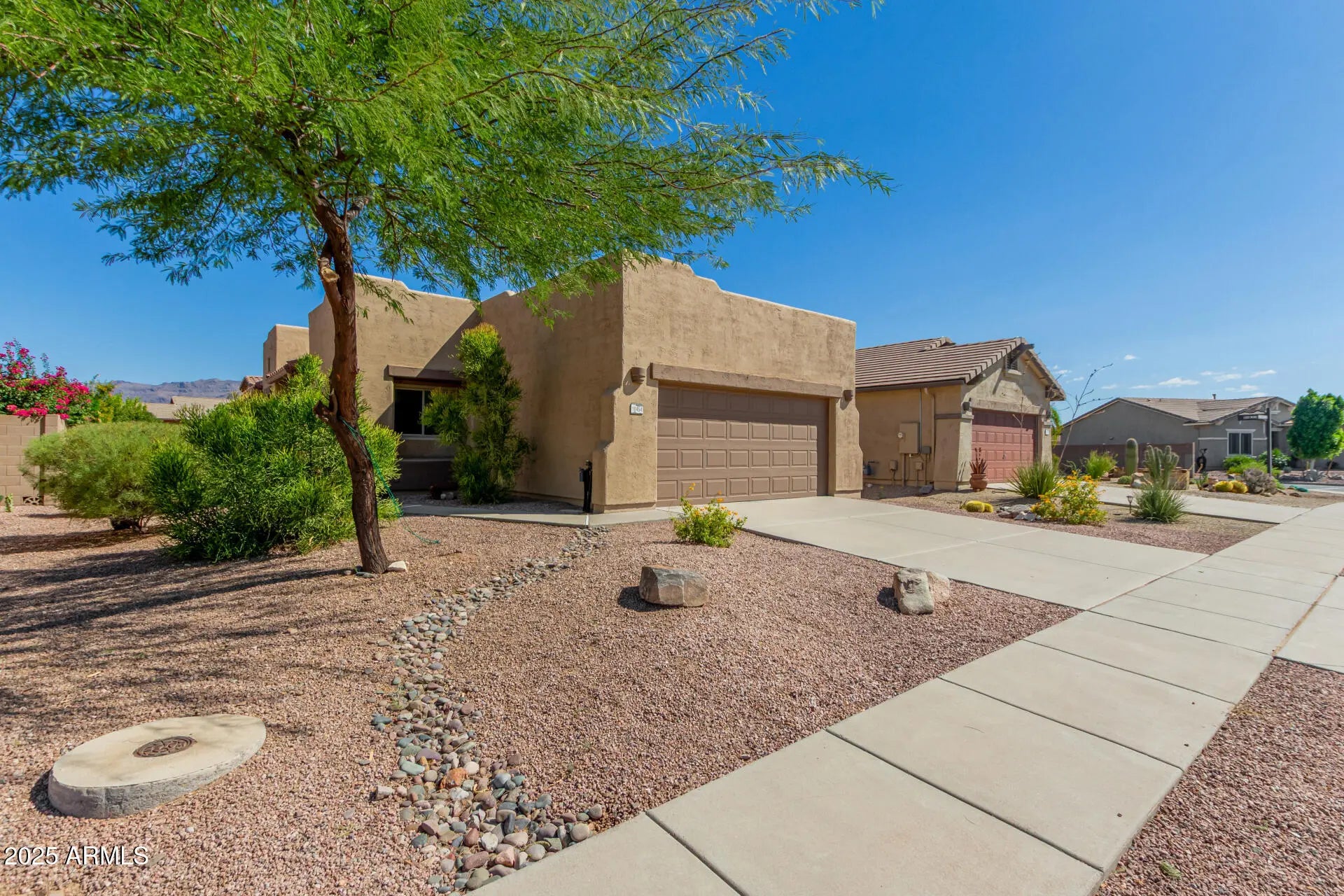 Photo of Listing #6920264