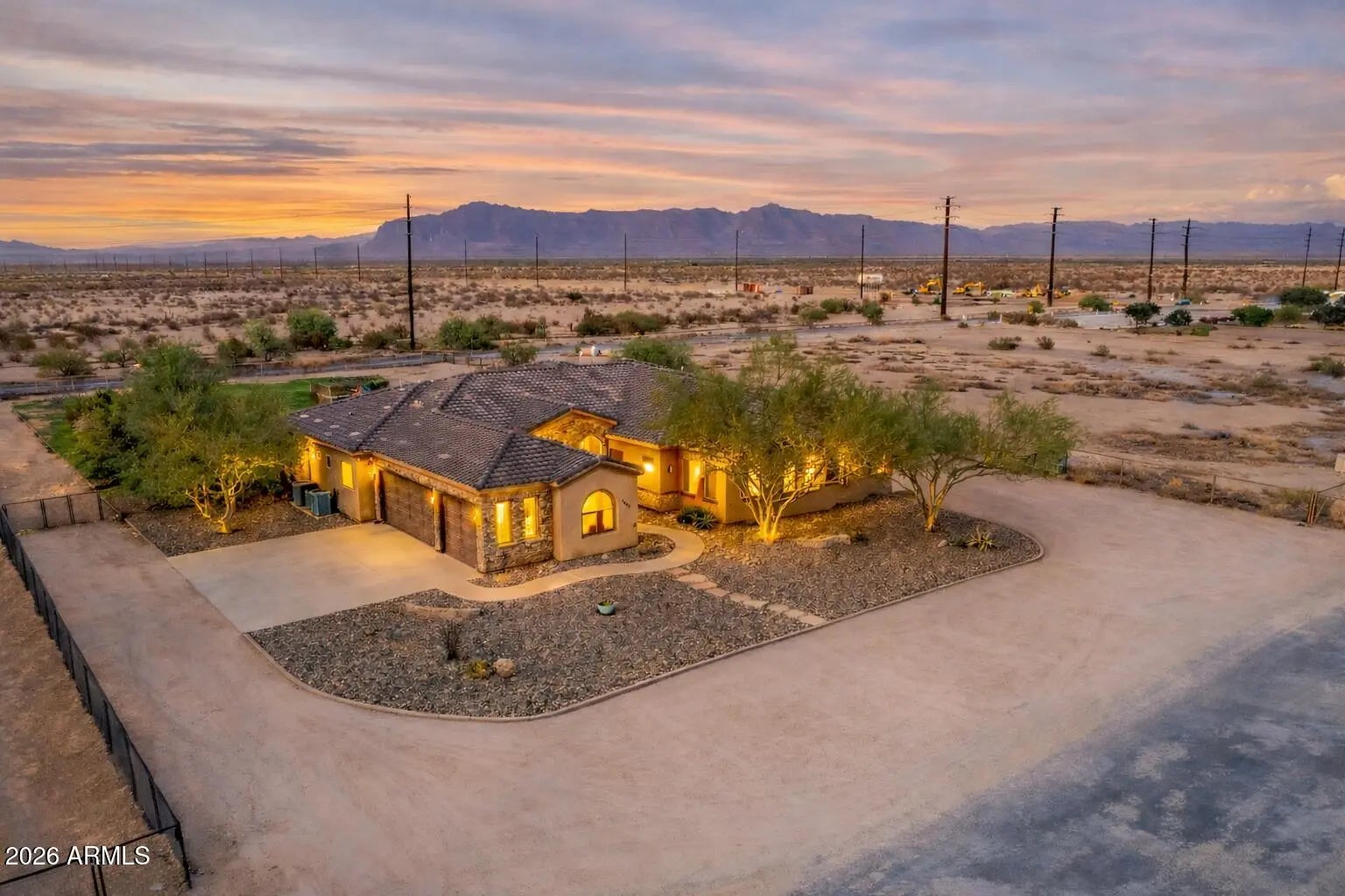 Photo of Listing #6919750