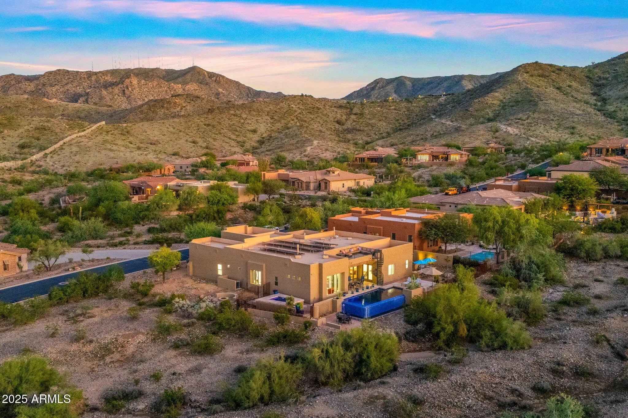 Photo of Listing #6928459