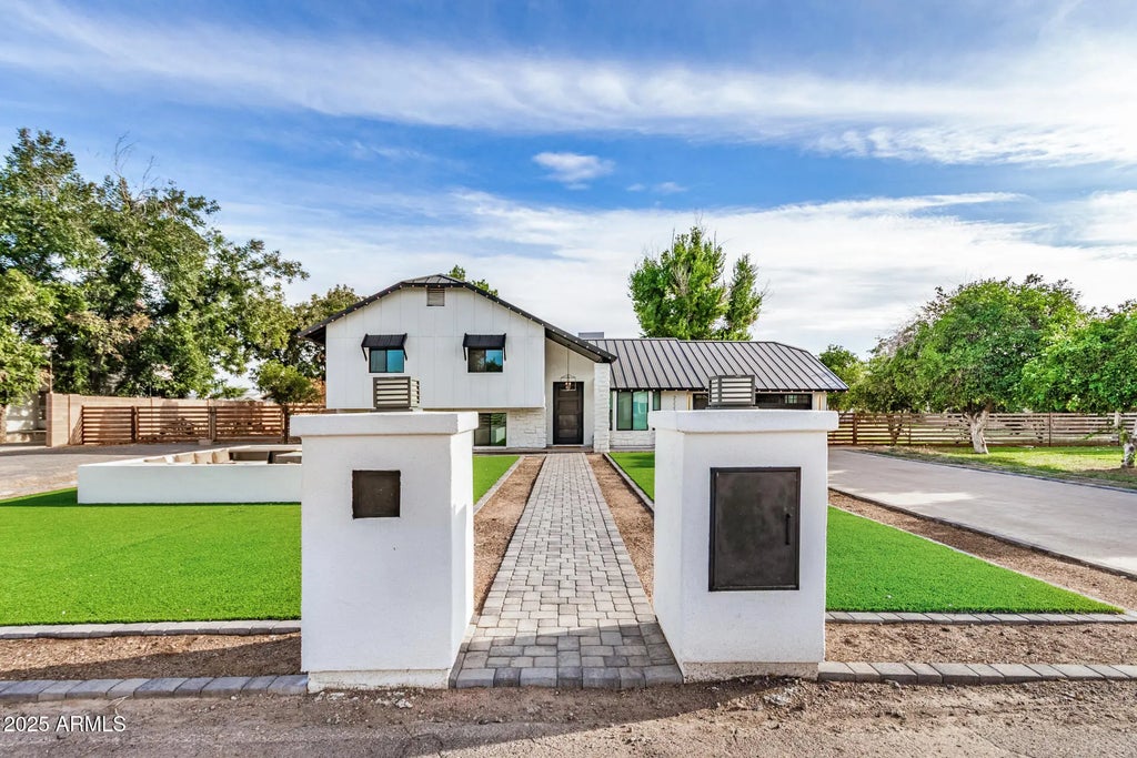 2223 E Claxton Street, Gilbert