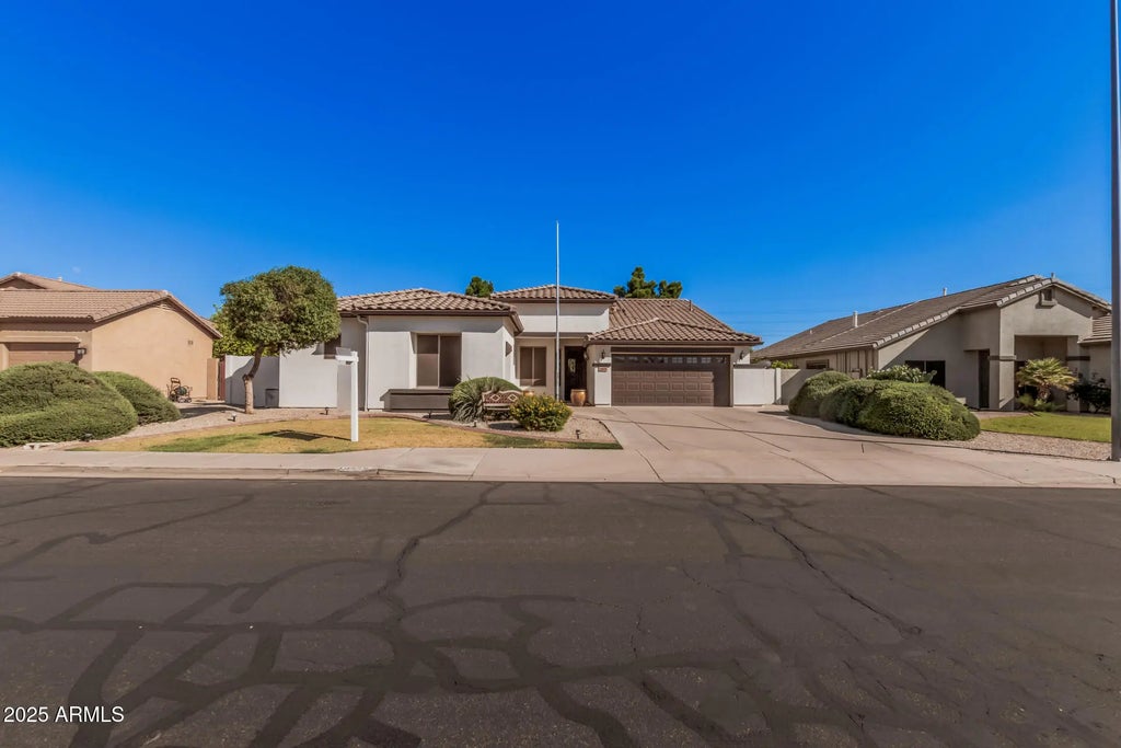 10529 E Posada Avenue, Mesa