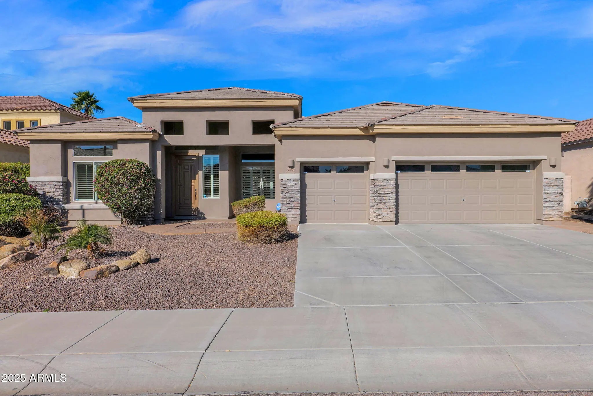 Photo of Listing #6922042