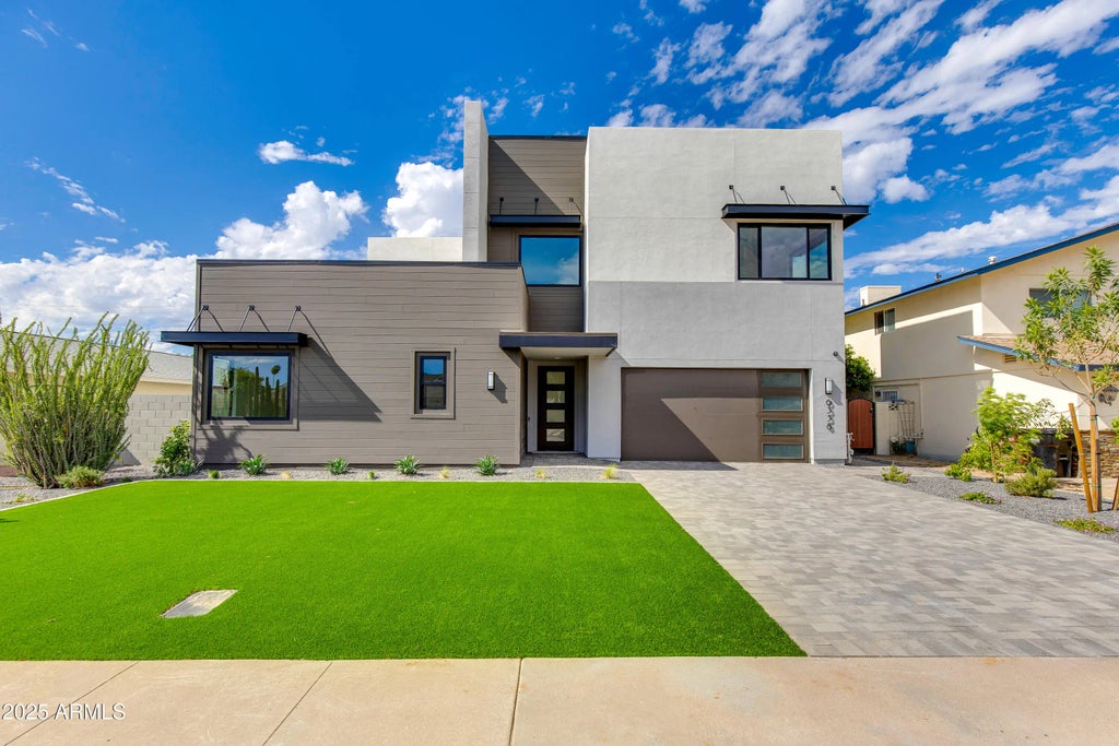 6338 N 86th Street, Scottsdale