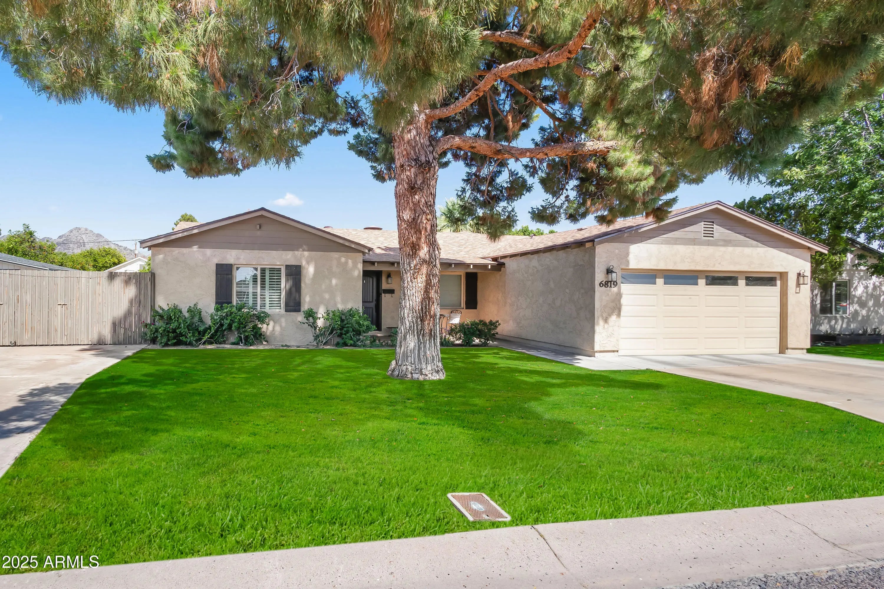 Photo of Listing #6920562