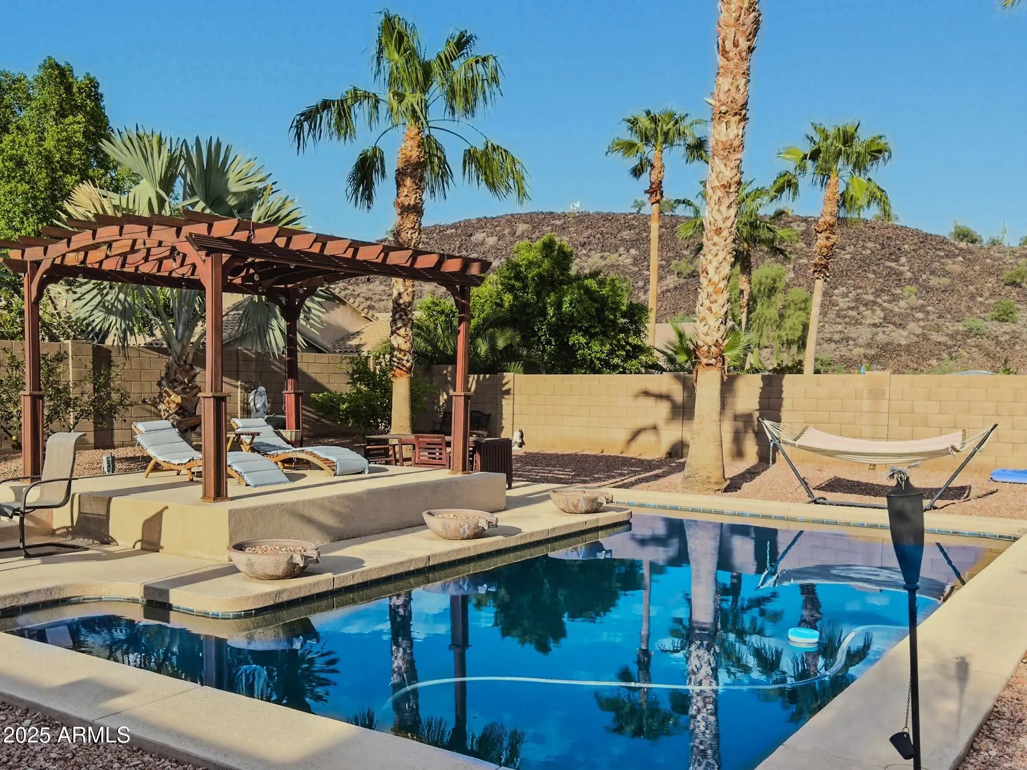 Photo of Listing #6920495