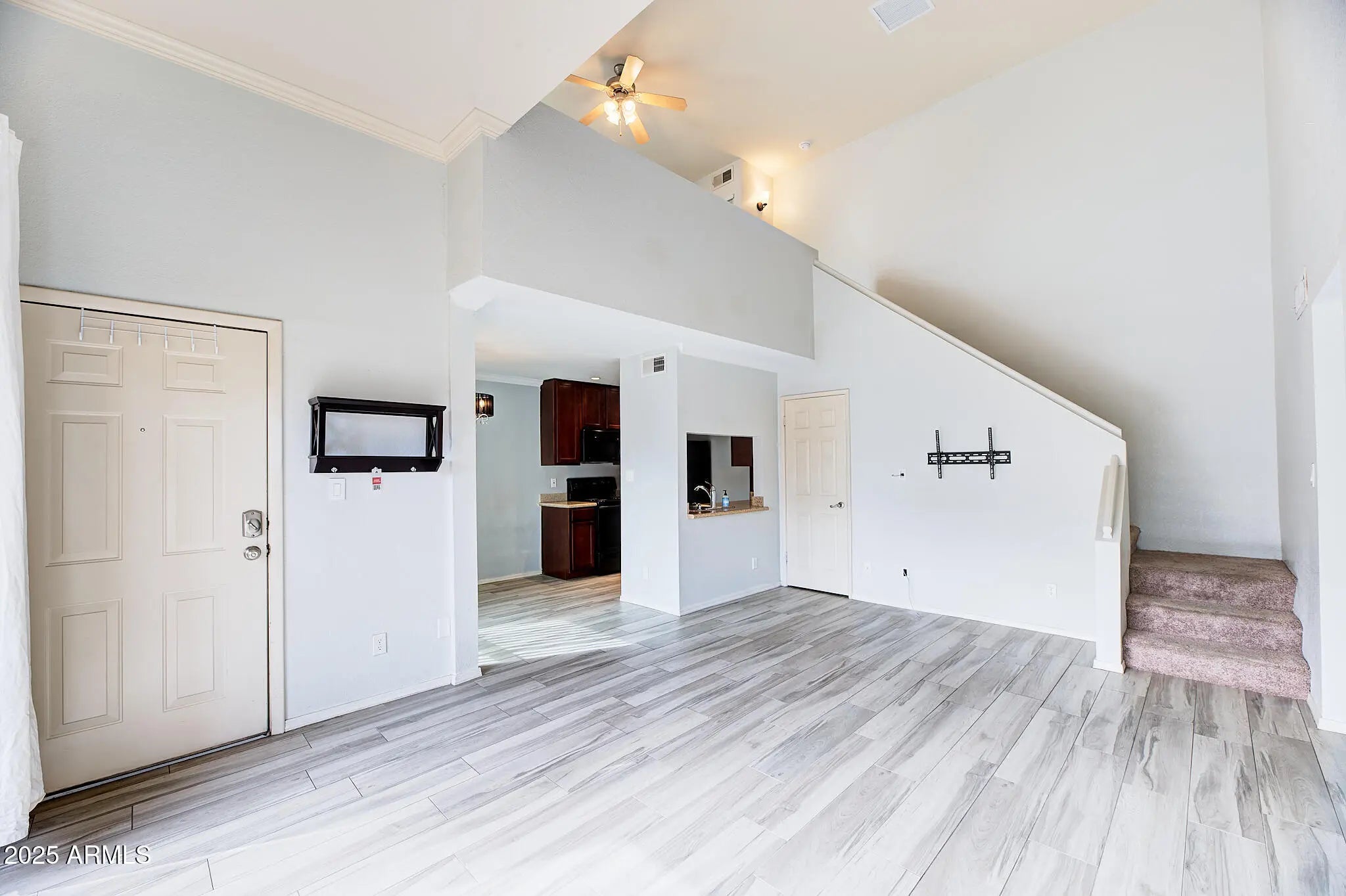 Photo of Listing #6922426