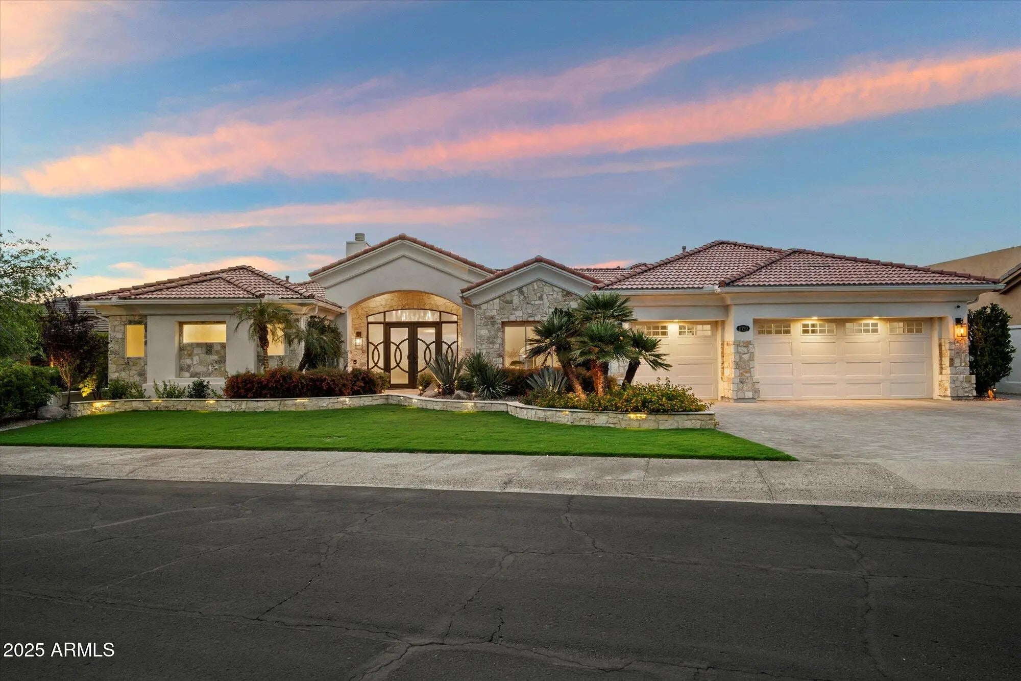 Photo of Listing #6923768