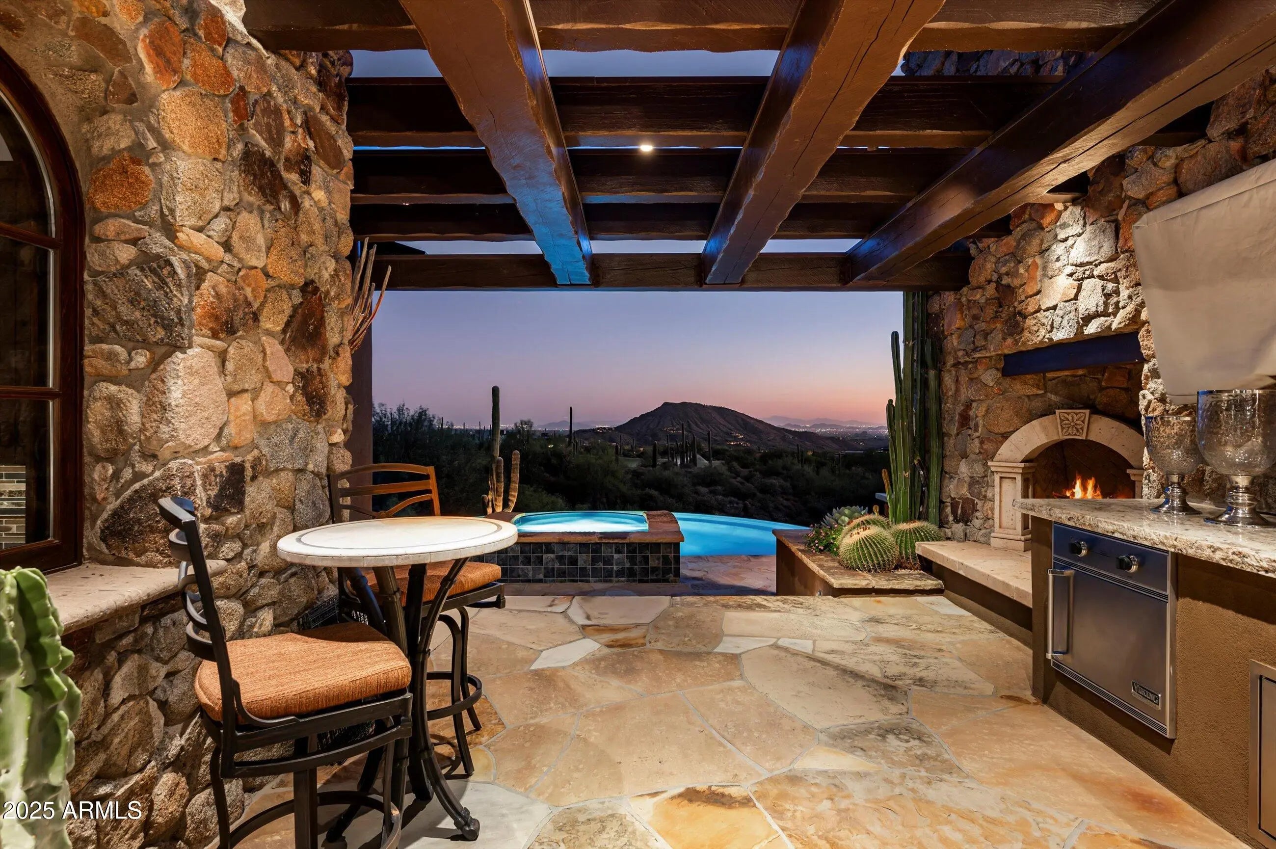 Photo of Listing #6920133