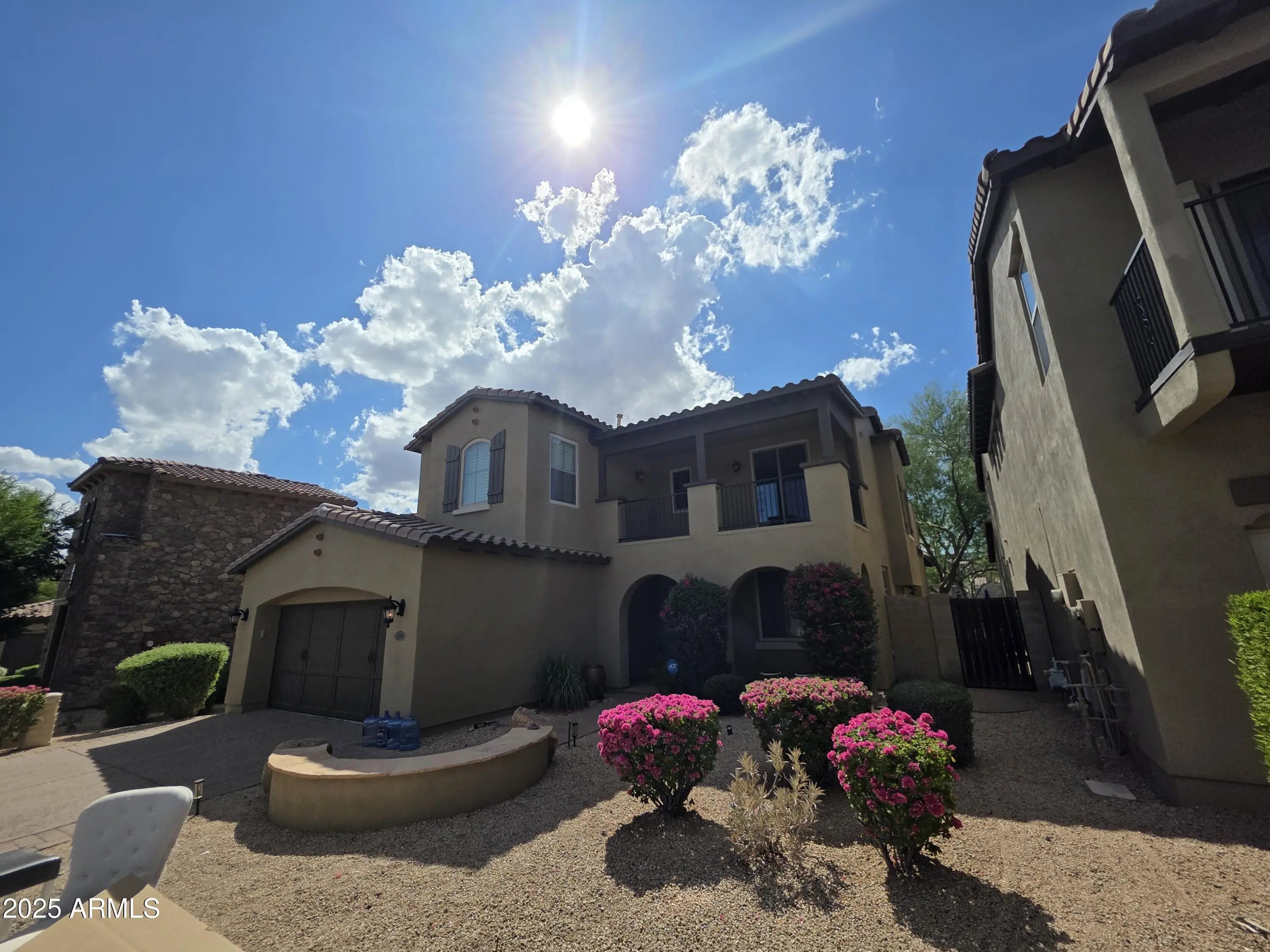 Photo of Listing #6919925