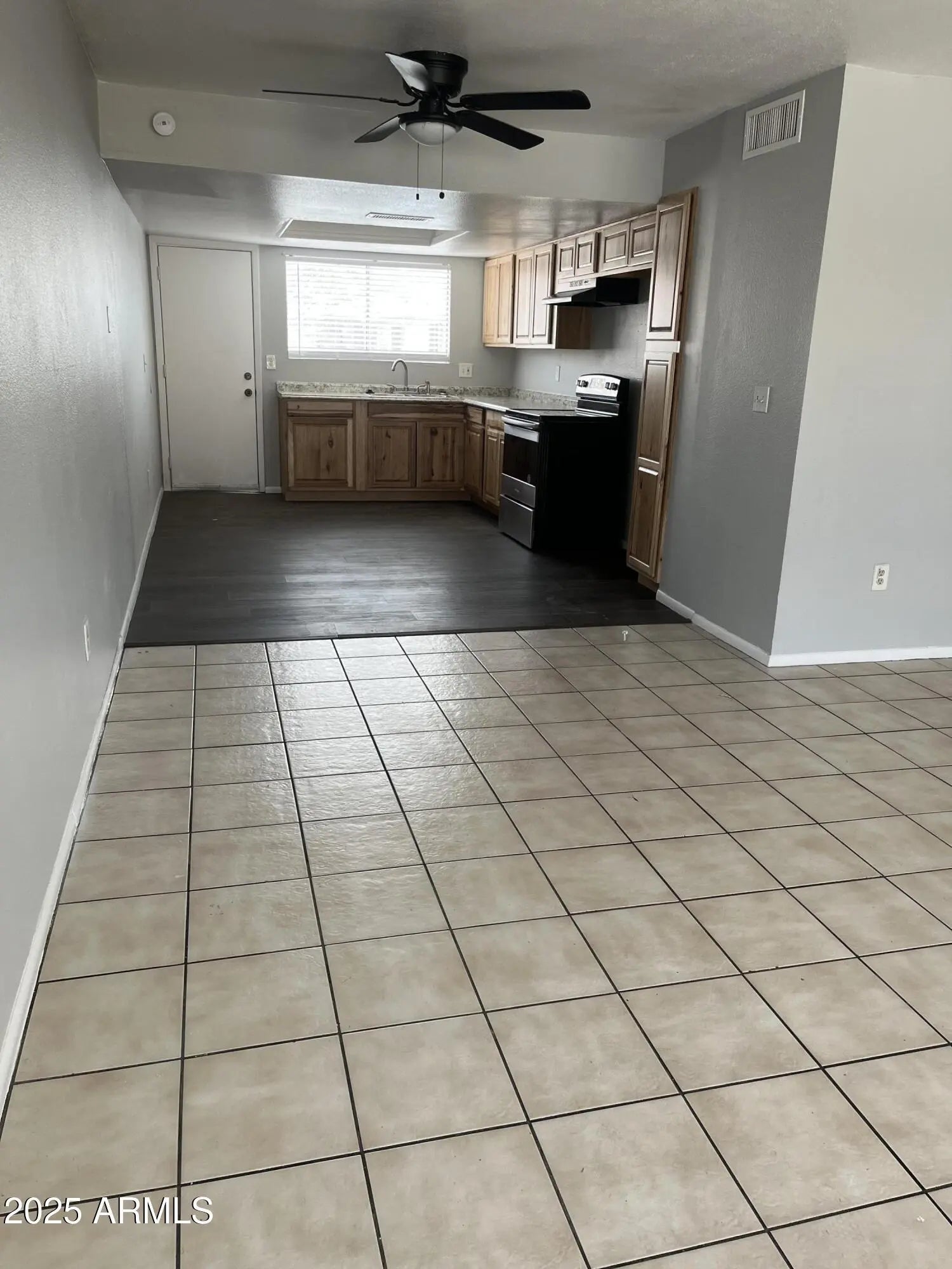 Photo of Listing #6919942