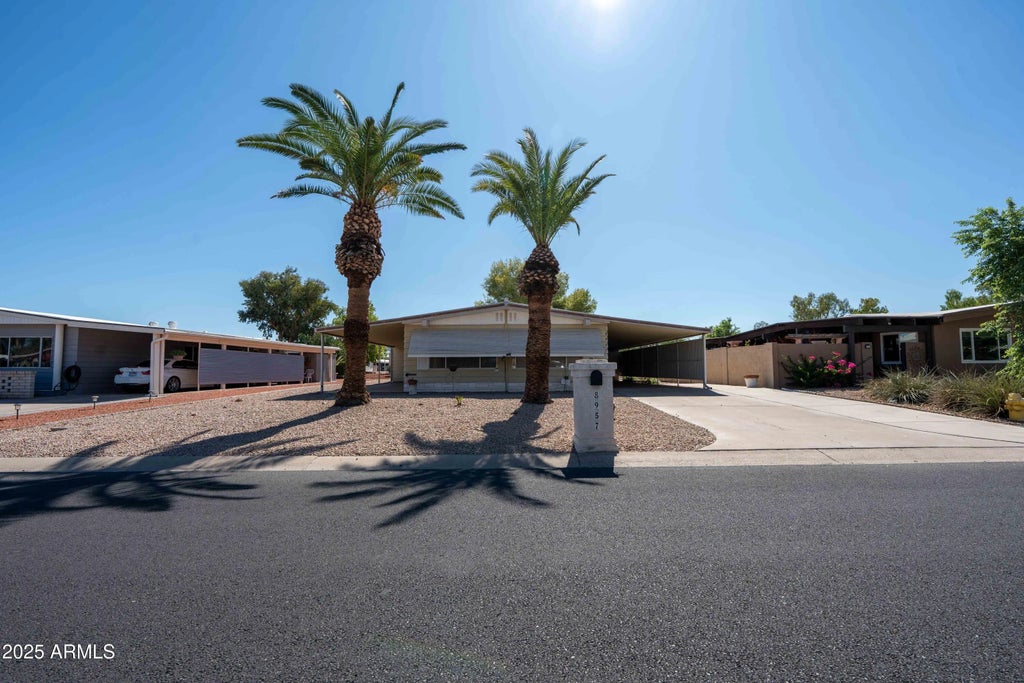 8957 E Sun Lakes Boulevard, Sun Lakes