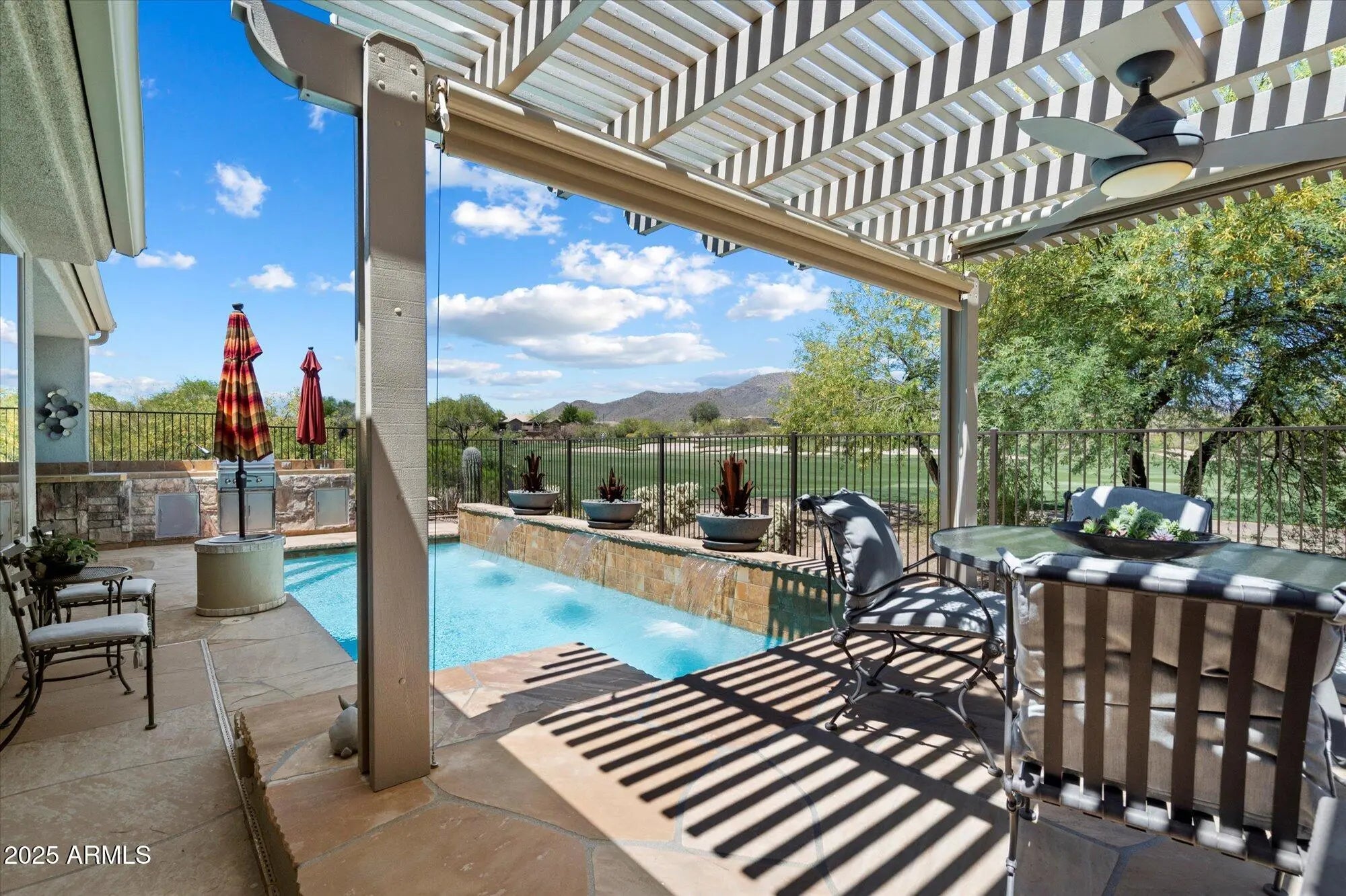 Photo of Listing #6920123