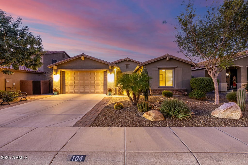 104 W Leatherwood Avenue, Queen Creek