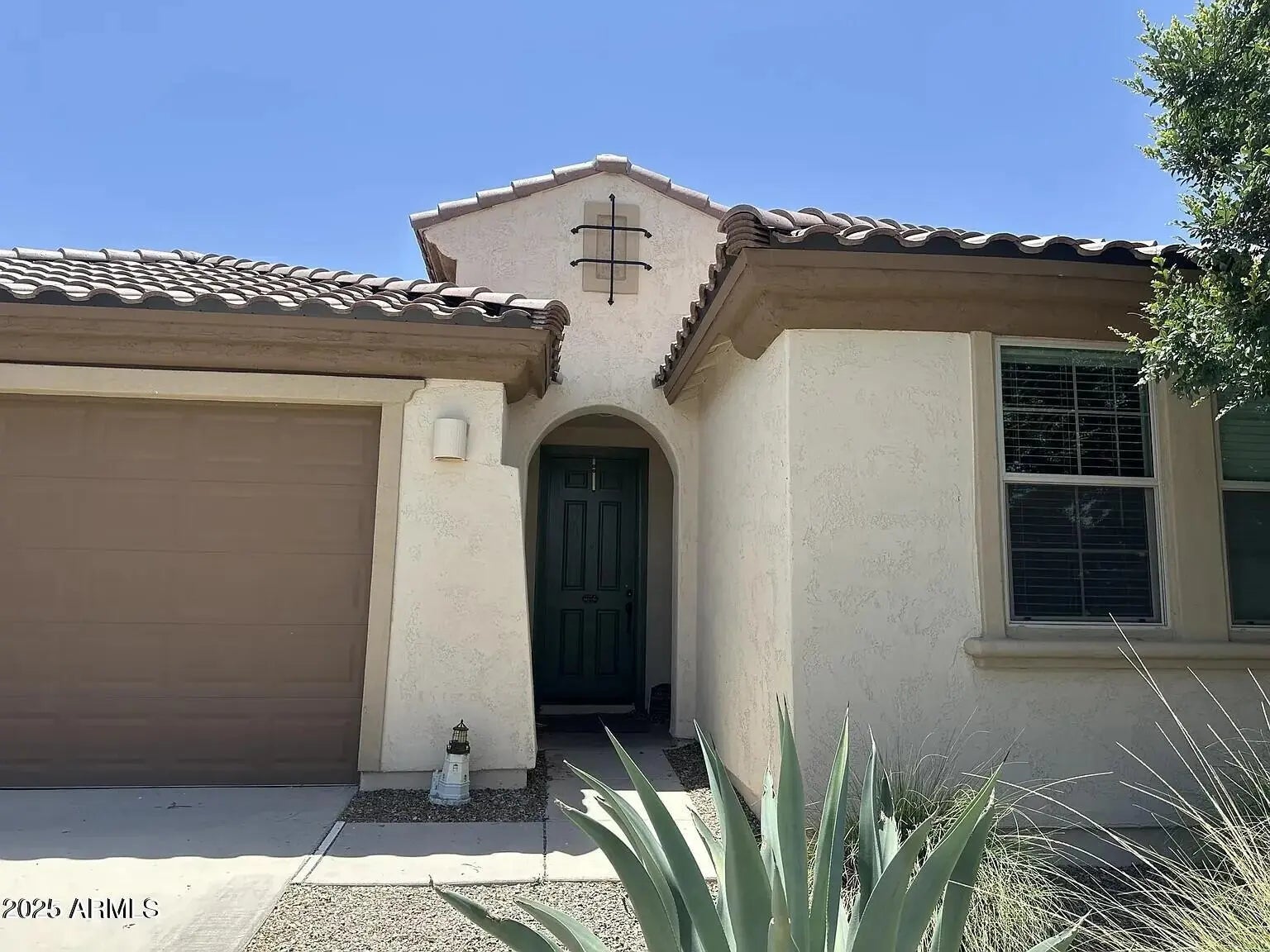 Photo of Listing #6920497