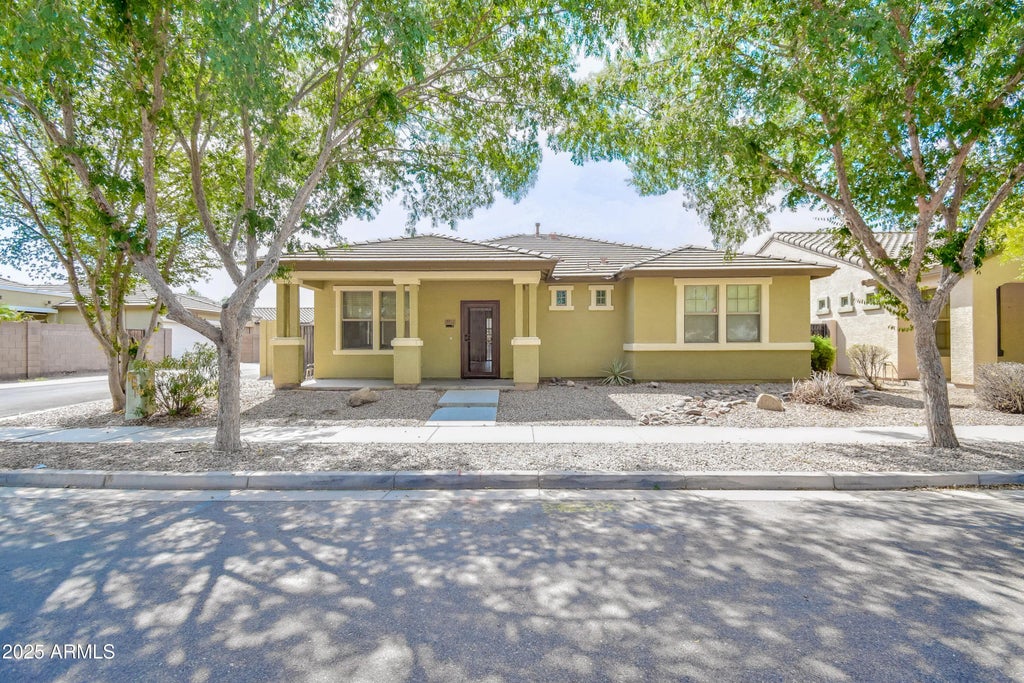 3327 E Ivanhoe Street, Gilbert