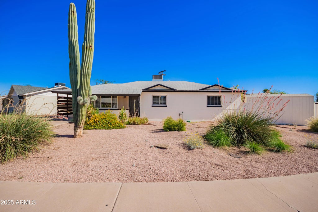 1721 S Shafer Drive, Tempe