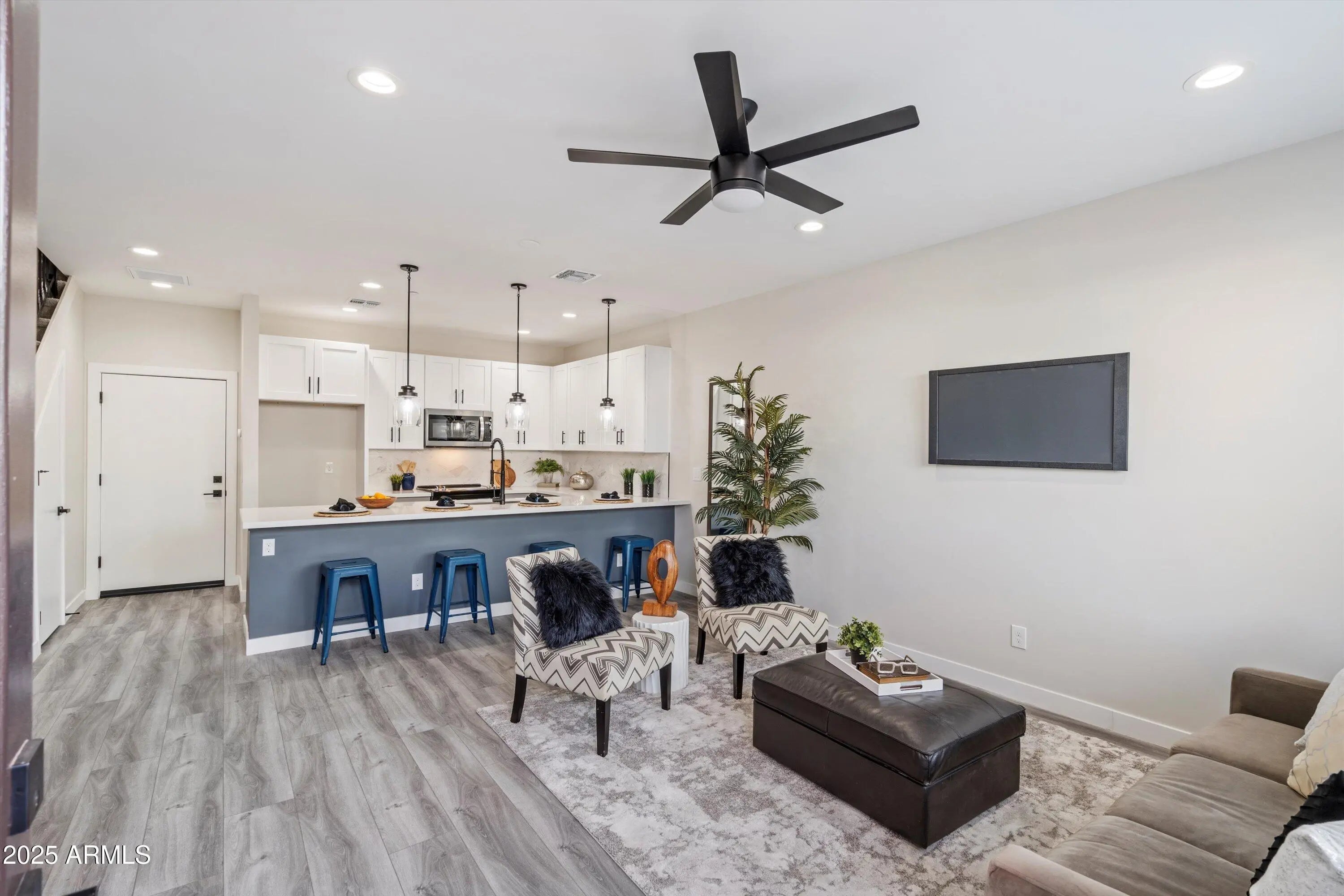 Photo of Listing #6920504