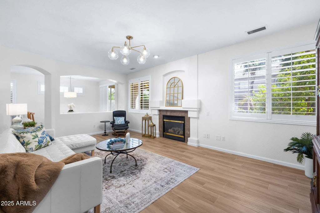 251 W Flamingo Drive, Chandler