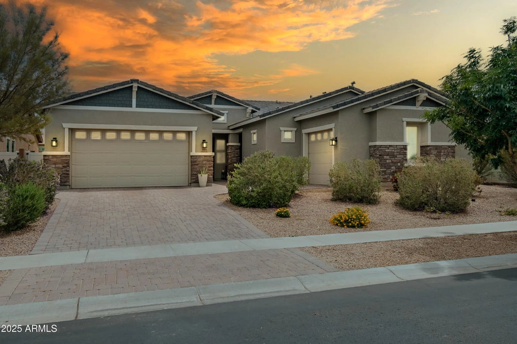 2513 E Pleasant Lane, Phoenix