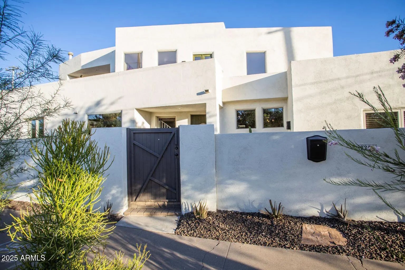 Photo of Listing #6926168