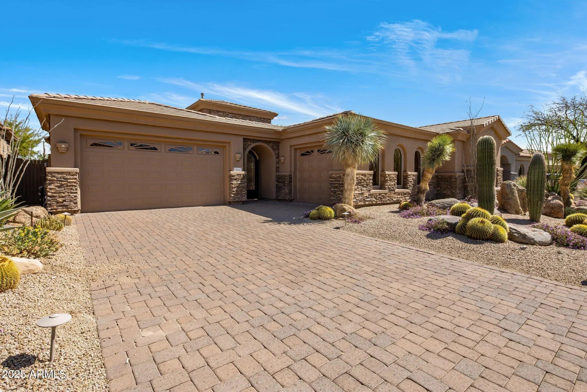 Photo of Listing #6923081