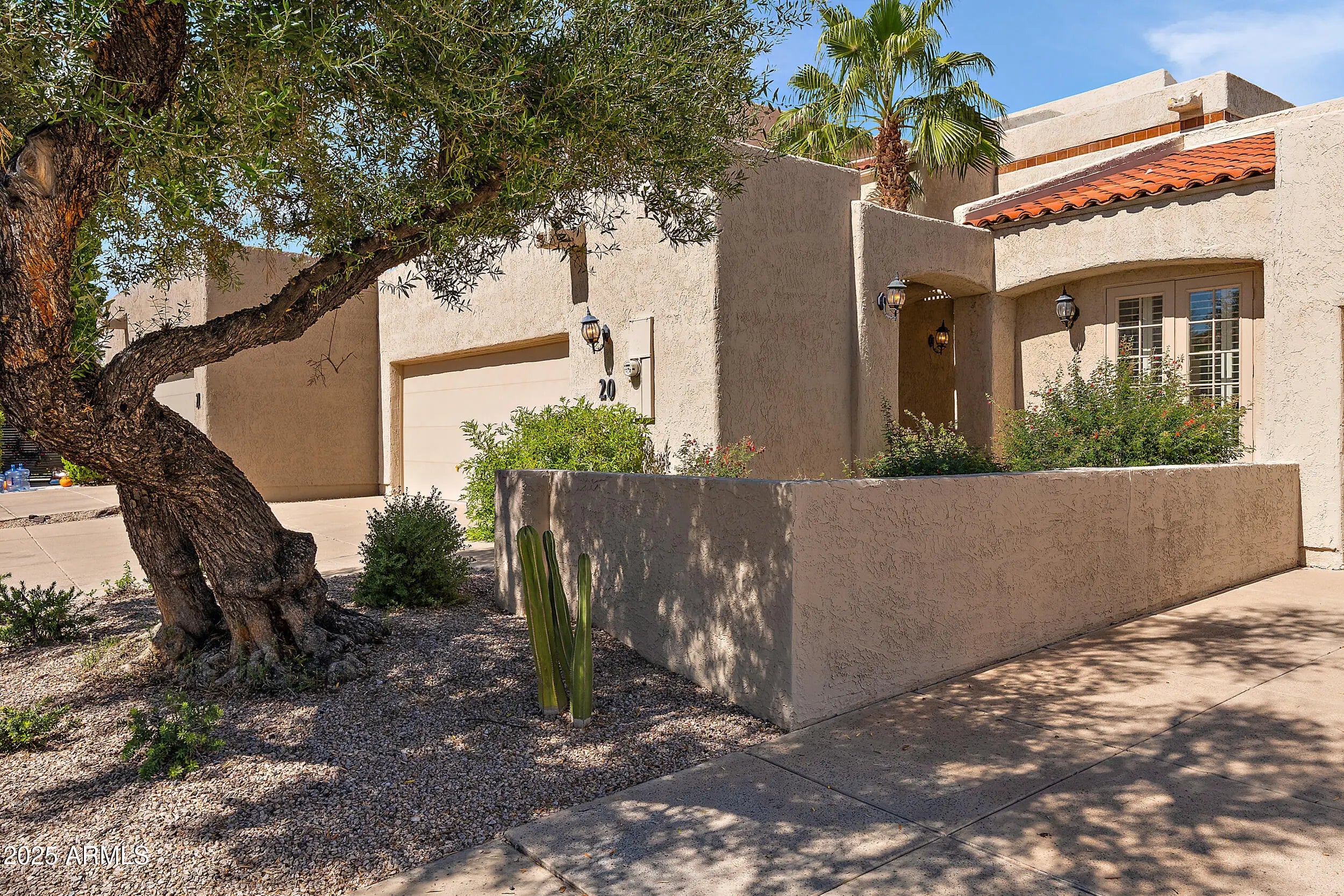 Photo of Listing #6928054