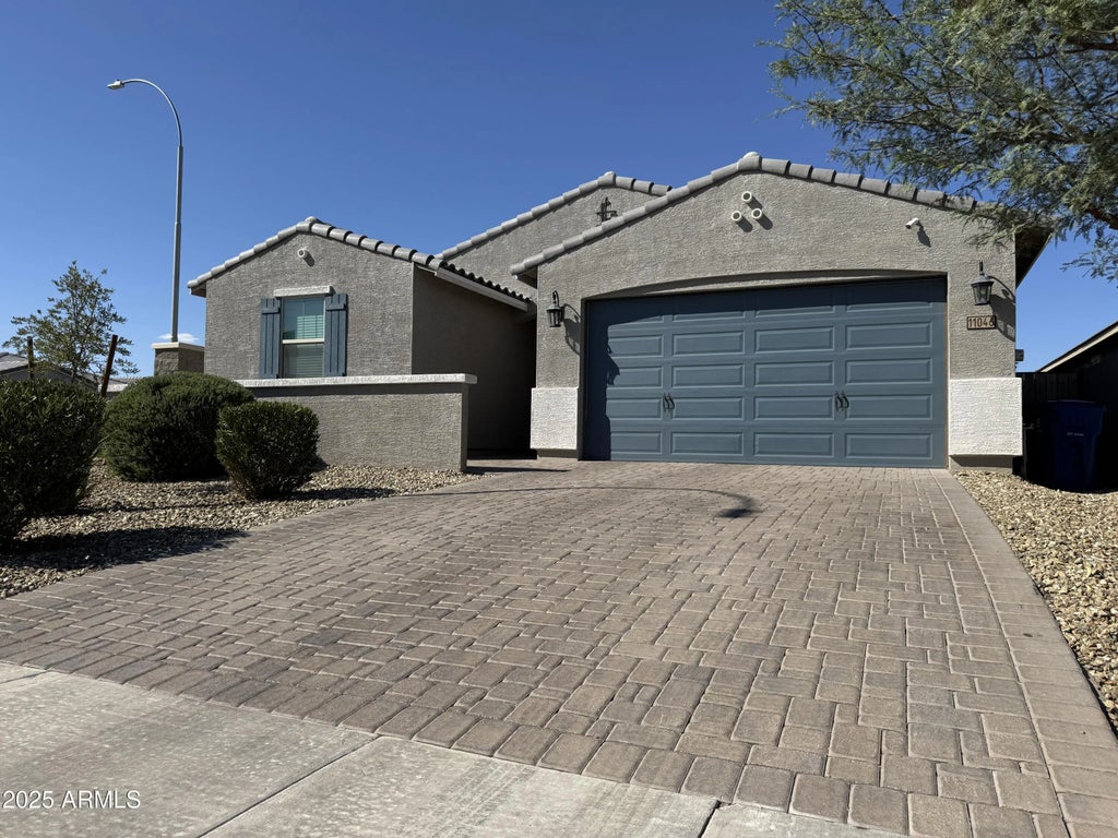 11046 W Levi Drive, Tolleson