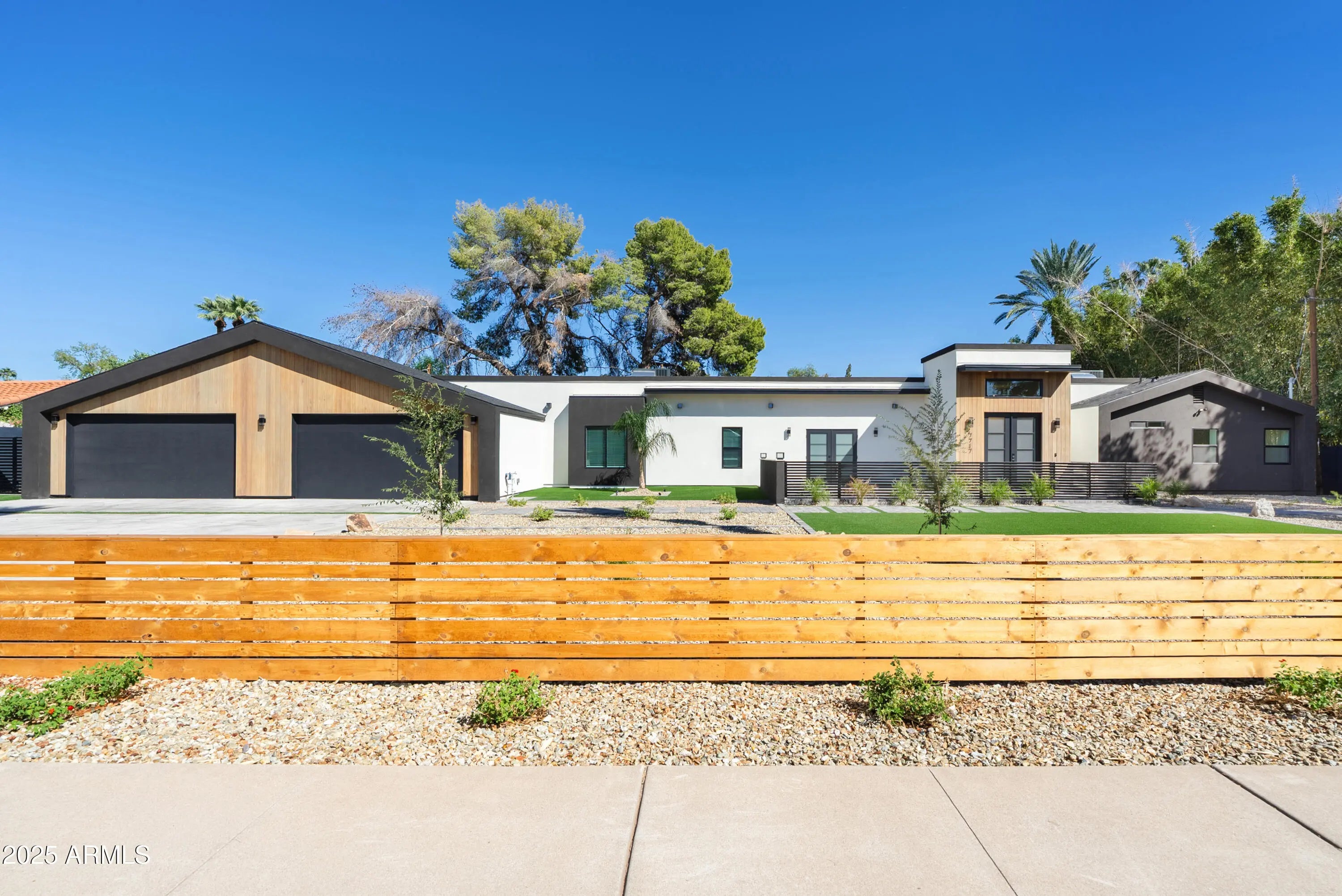 Photo of Listing #6929412